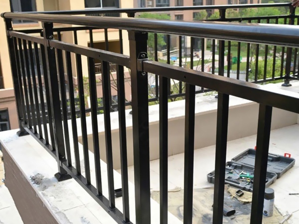 陽臺圍欄的材質(zhì)有哪些？