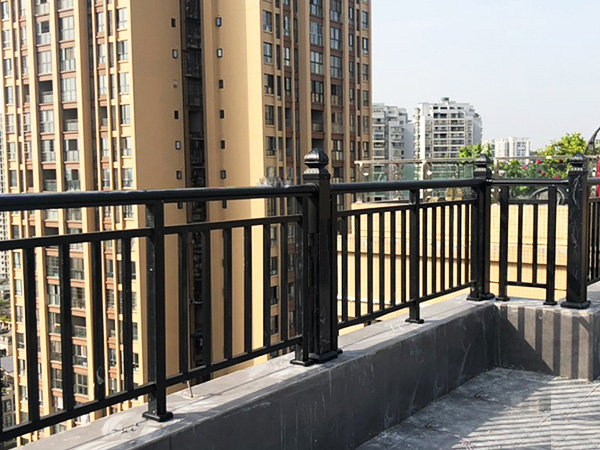 陽臺欄桿材質(zhì)有哪些？