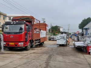 金用護(hù)欄2020年7月25日鋅鋼陽(yáng)臺(tái)護(hù)欄裝車(chē)發(fā)貨！