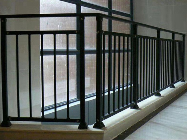 陽臺護欄風格種類分類大全 陽臺護欄風格種類分類大全