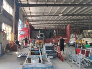 金用護欄2020年8月18日鋅鋼窗戶護欄裝車發貨！