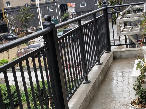 陽臺護欄價格計算方法 陽臺護欄價格計算方法