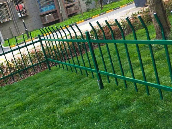 鋅鋼柵欄多少錢一米？