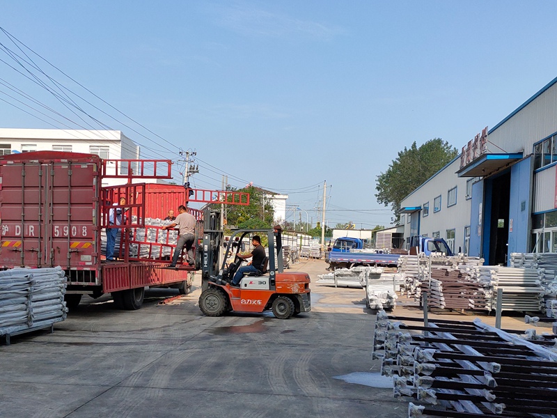 金用護欄2020年9月18日鋅鋼陽臺護欄發(fā)貨！