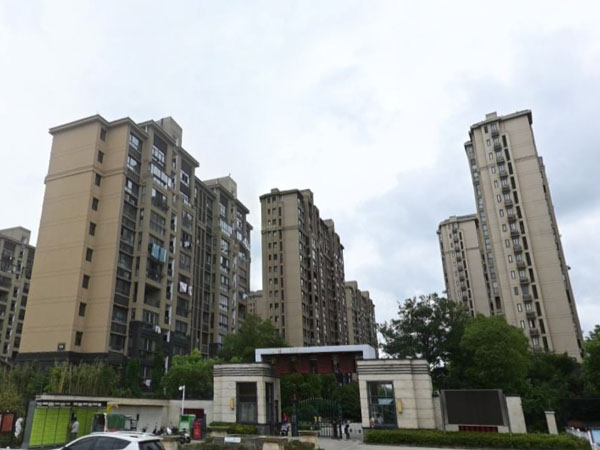 揚州聯發君悅華府小區空調欄桿、樓梯扶手定制 揚州聯發君悅華府小區空調欄桿、樓梯扶手定制