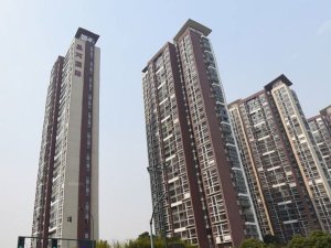 常州星河國際小區(qū)飄窗護欄、樓梯扶手定制