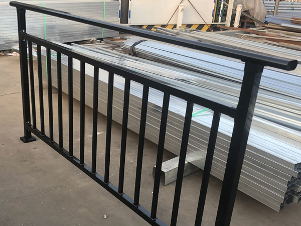 陽臺護欄使用壽命 陽臺護欄使用壽命