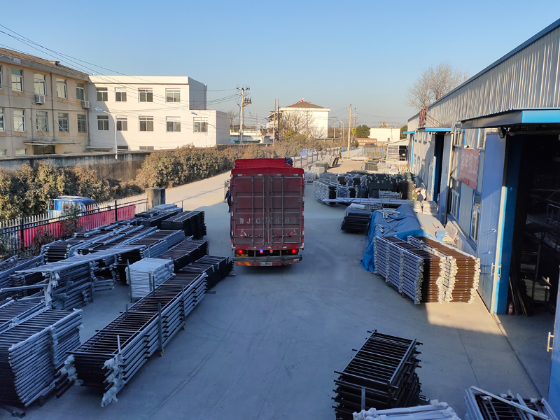 金用護欄2021年1月8日鋅鋼百葉窗發貨！