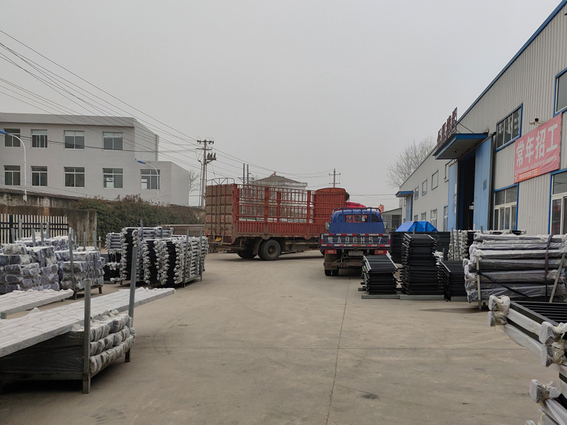 金用護欄2021年1月25日鋅鋼陽臺護欄發(fā)貨! 金用護欄2021年1月25日鋅鋼陽臺護欄發(fā)貨!