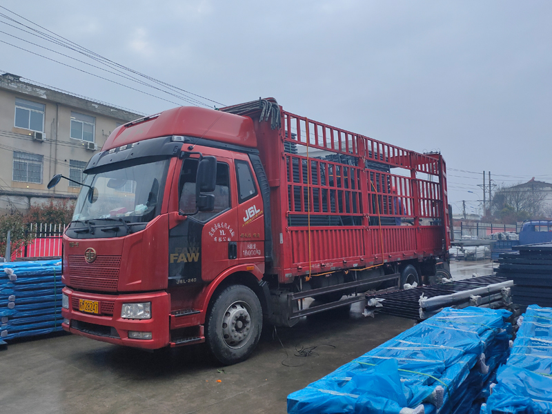 金用護欄2021年3月15日鋁合金百葉窗發貨！