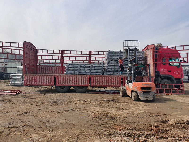 金用護(hù)欄2021年3月23日鋅鋼陽臺(tái)護(hù)欄發(fā)貨！