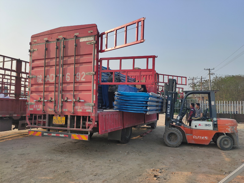 金用護(hù)欄2021年4月15日鋅鋼陽(yáng)臺(tái)護(hù)欄發(fā)貨! 金用護(hù)欄2021年4月15日鋅鋼陽(yáng)臺(tái)護(hù)欄發(fā)貨!