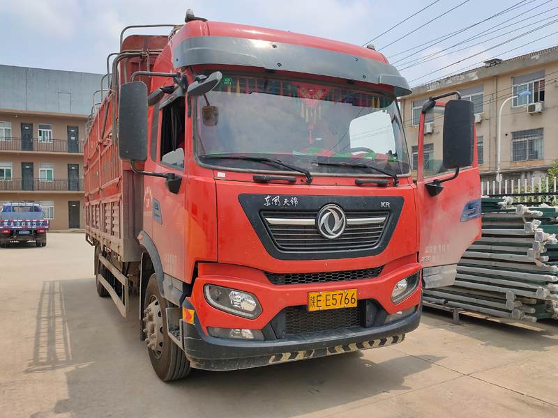 金用護欄2021年6月2日鋅鋼百葉窗發貨！