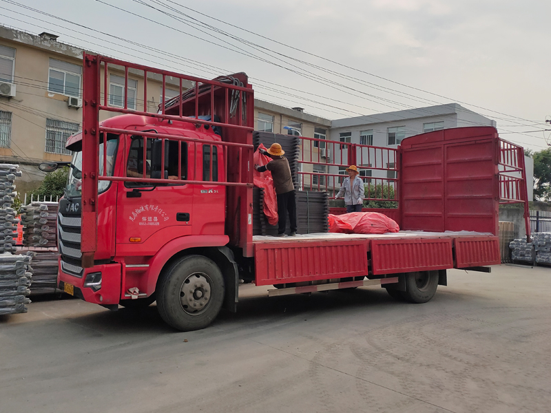 金用護欄2021年6月9日鋅鋼護窗欄桿發貨！