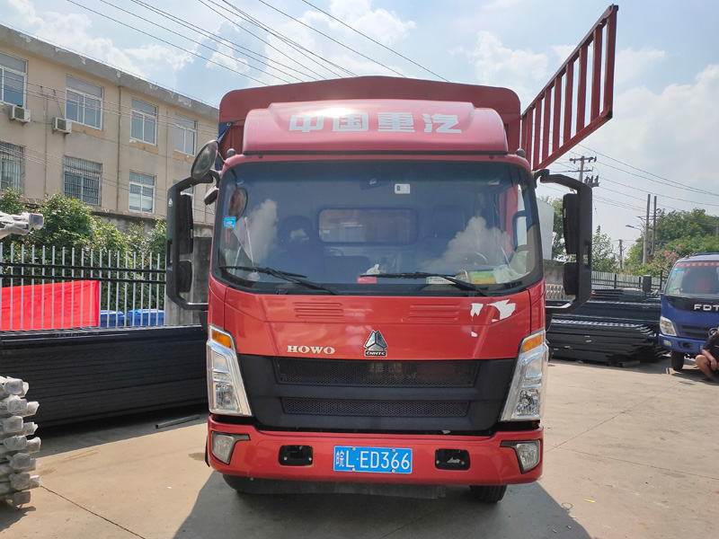 金用護(hù)欄2021年7月19日鋅鋼空調(diào)護(hù)欄發(fā)貨！