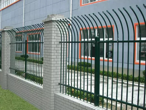 圍墻護(hù)欄采購(gòu)技巧 圍墻護(hù)欄采購(gòu)技巧