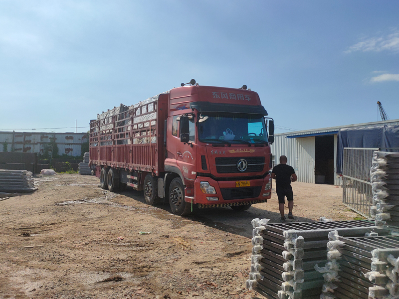 金用護(hù)欄2021年8月4日鋅鋼陽臺護(hù)欄發(fā)貨！