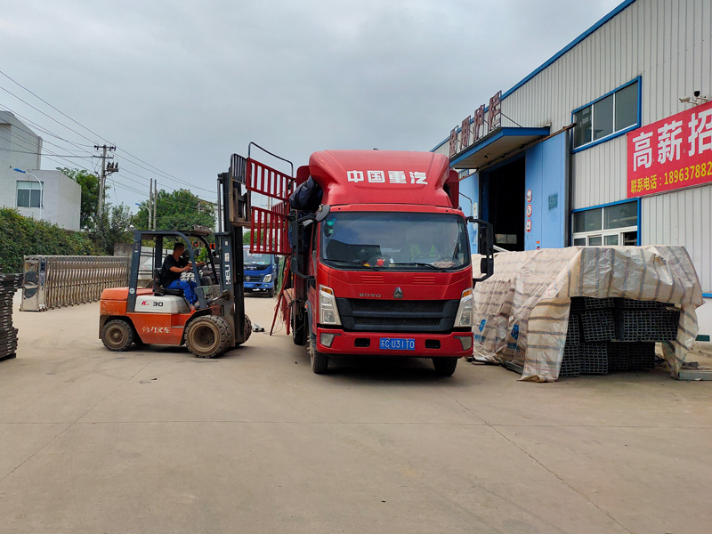 金用護(hù)欄2021年9月6日鋅鋼空調(diào)護(hù)欄發(fā)貨! 金用護(hù)欄2021年9月6日鋅鋼空調(diào)護(hù)欄發(fā)貨!