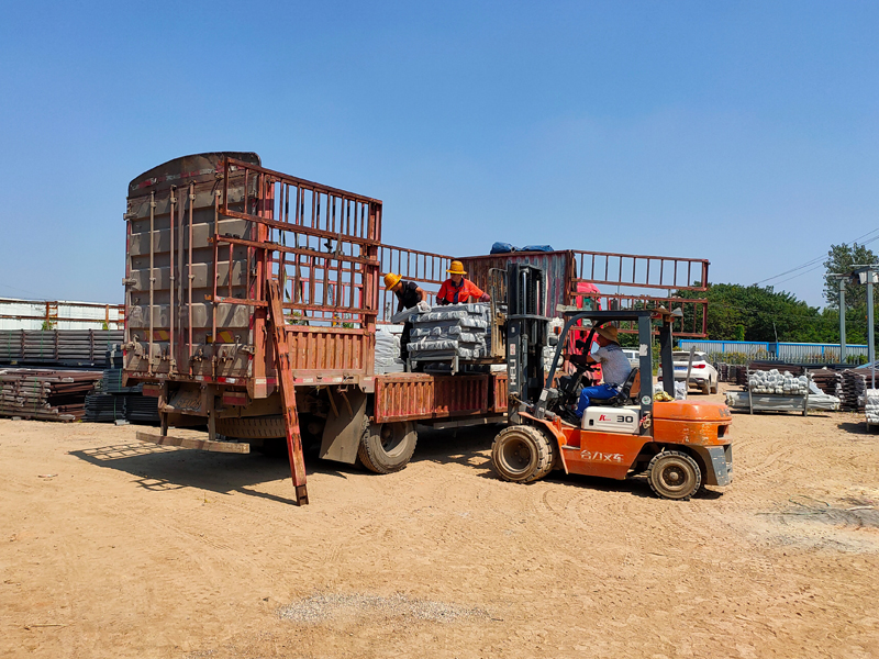 金用護欄2021年9月13日鋅鋼陽臺護欄發貨! 金用護欄2021年9月13日鋅鋼陽臺護欄發貨!