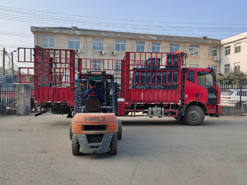 金用護(hù)欄2021年11月29日鋅鋼百葉窗發(fā)貨! 金用護(hù)欄2021年11月29日鋅鋼百葉窗發(fā)貨!