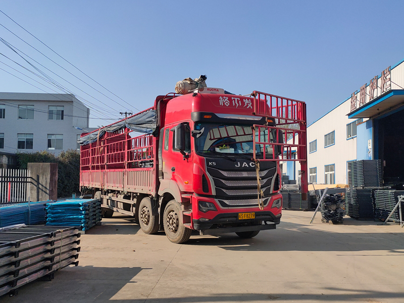 金用護(hù)欄2021年12月10日鋅鋼陽臺護(hù)欄裝車發(fā)貨! 金用護(hù)欄2021年12月10日鋅鋼陽臺護(hù)欄裝車發(fā)貨!