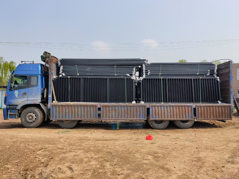 金用護欄2022年3月28日鋅鋼圍墻護欄裝車發貨! 金用護欄2022年3月28日鋅鋼圍墻護欄裝車發貨!