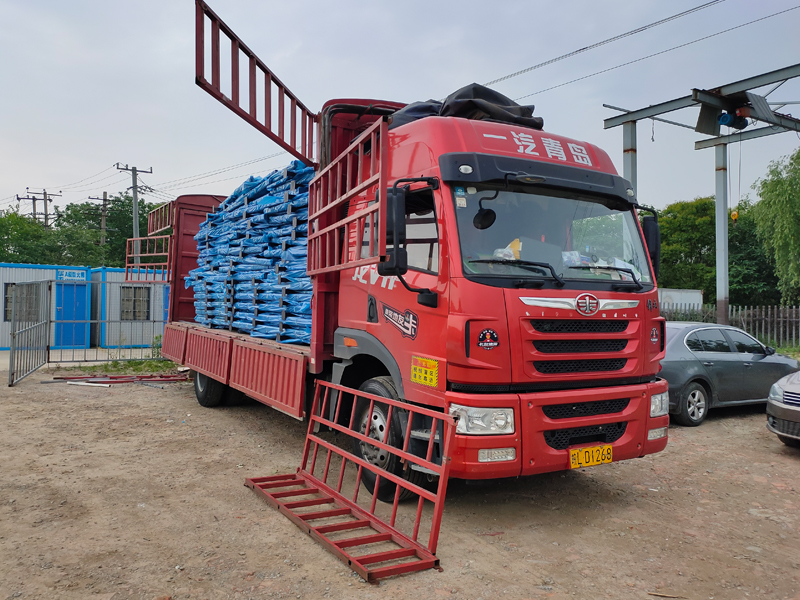 金用護(hù)欄2022年5月16日鋅鋼陽臺護(hù)欄裝車發(fā)貨! 金用護(hù)欄2022年5月16日鋅鋼陽臺護(hù)欄裝車發(fā)貨!