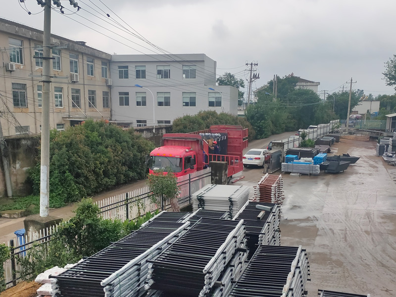 2023年6月5日鋅鋼圍墻護欄裝車發貨！