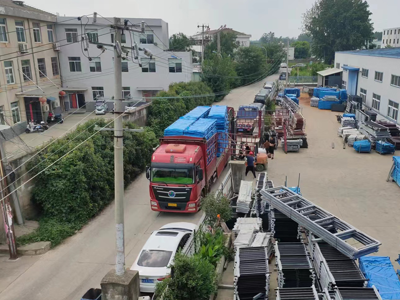 2023年7月6日鋅鋼陽臺護欄裝車發貨! 2023年7月6日鋅鋼陽臺護欄裝車發貨!