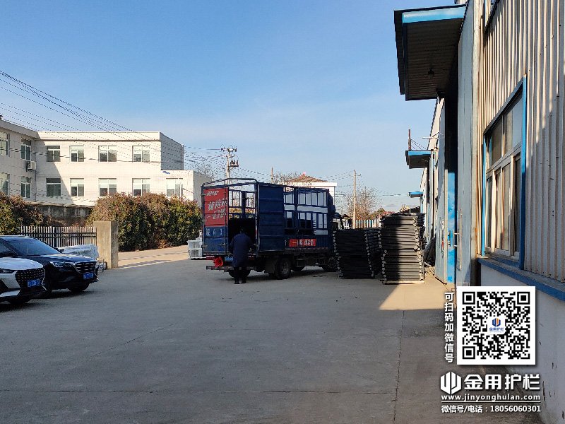 2024年1月24日鋅鋼圍墻護(hù)欄裝車(chē)發(fā)貨！