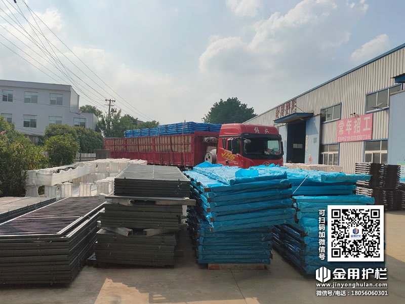2024年5月25日鋅鋼陽臺護欄裝車發(fā)貨！