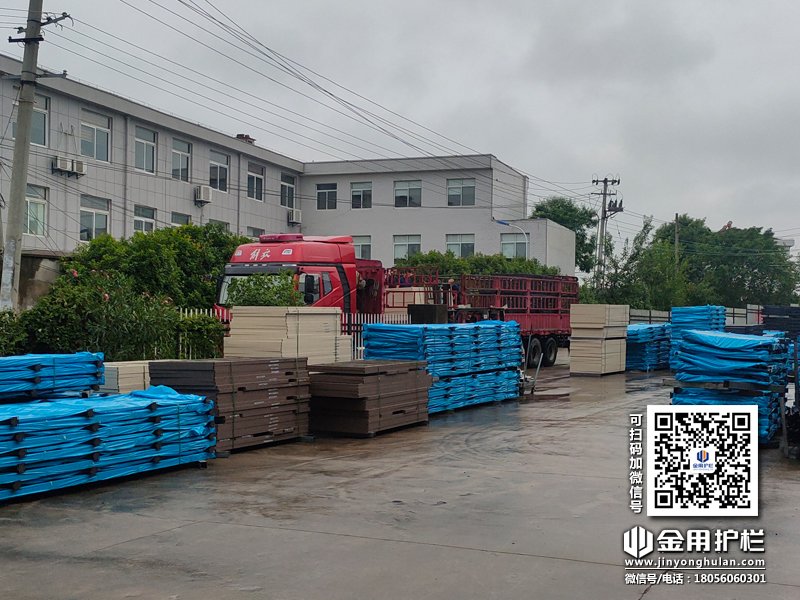 2024年6月19日鋁合金百葉窗裝車發貨！