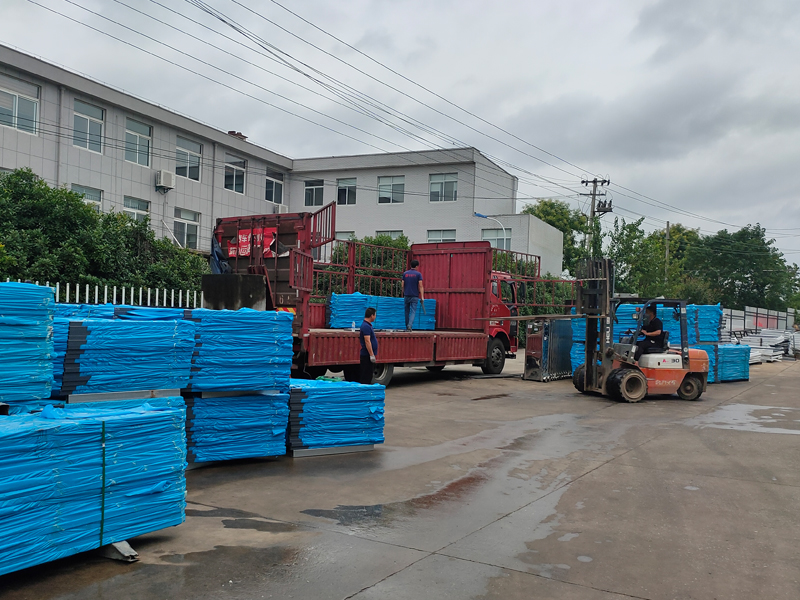 2024年7月27日鋅鋼陽臺欄桿裝車發貨！