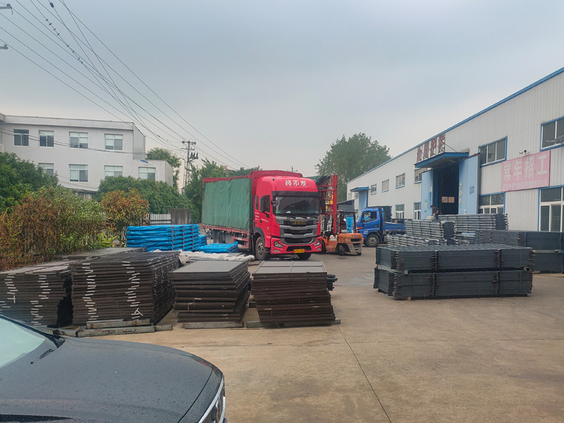 2024年8月19日鋅鋼圍墻護欄裝車發(fā)貨！