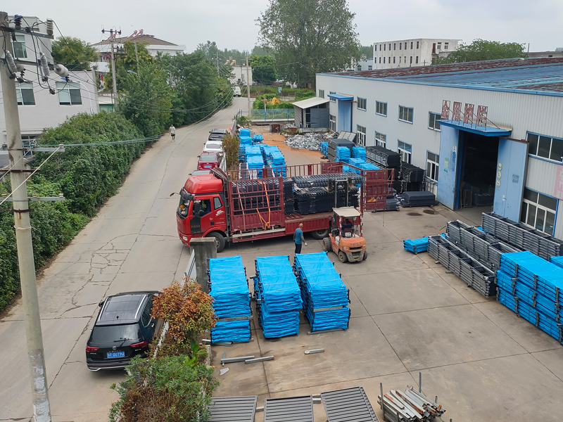 2024年8月29日鋅鋼圍墻護(hù)欄裝車(chē)發(fā)貨！