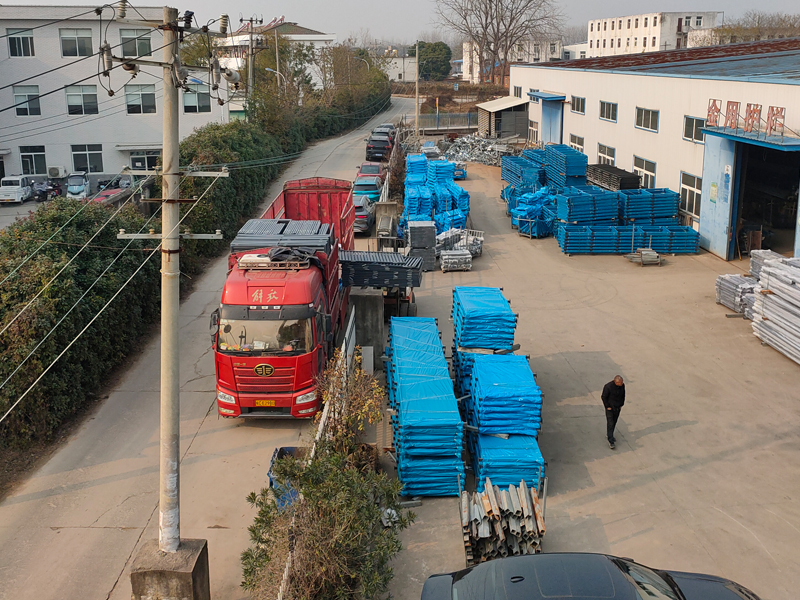 2024年12月13日鋅鋼百葉窗裝車發貨！