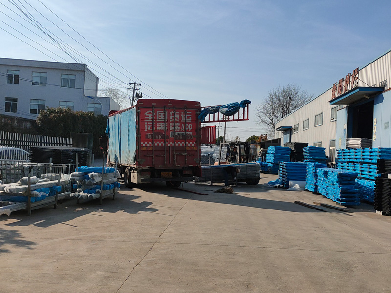 2025年3月17日鋅鋼組裝欄桿裝車發(fā)貨！