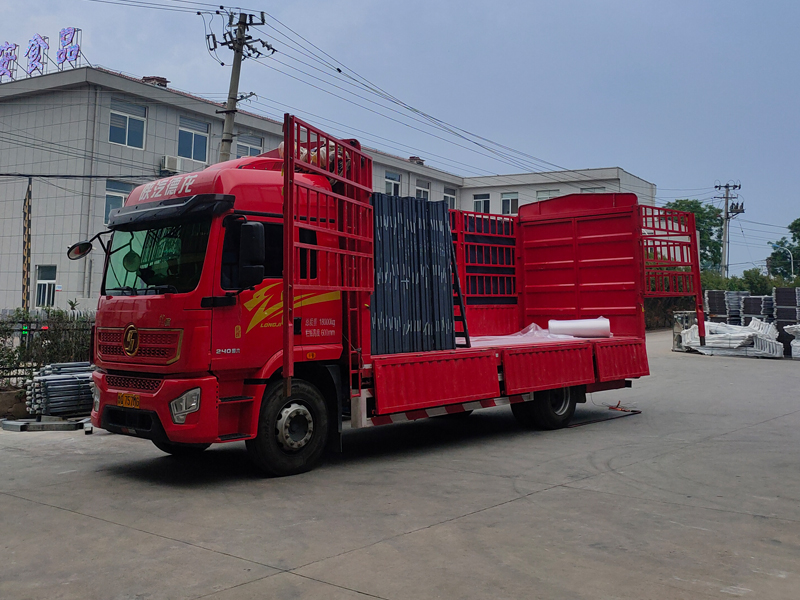 2025年5月21日鋅鋼百葉窗裝車發貨! 2025年5月21日鋅鋼百葉窗裝車發貨!