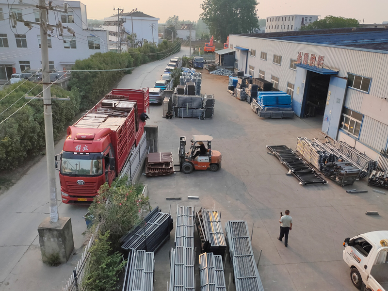 2025年6月5日鋁合金百葉窗裝車發貨！